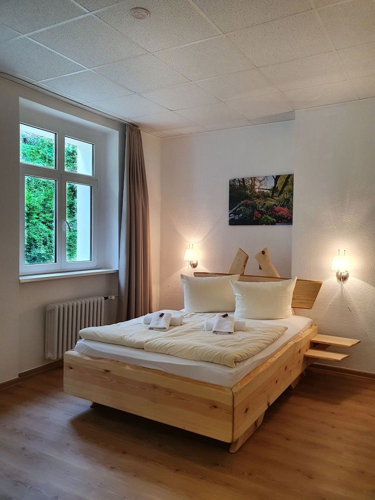 Standard Double Room, Garden View
