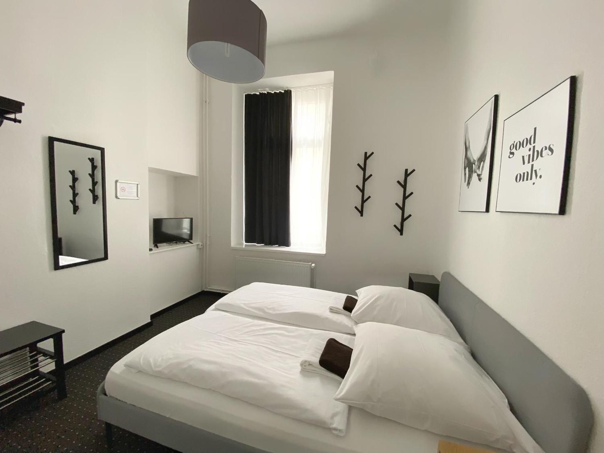 Hotel AVAlex Classic Double Room with Shared Bathroom