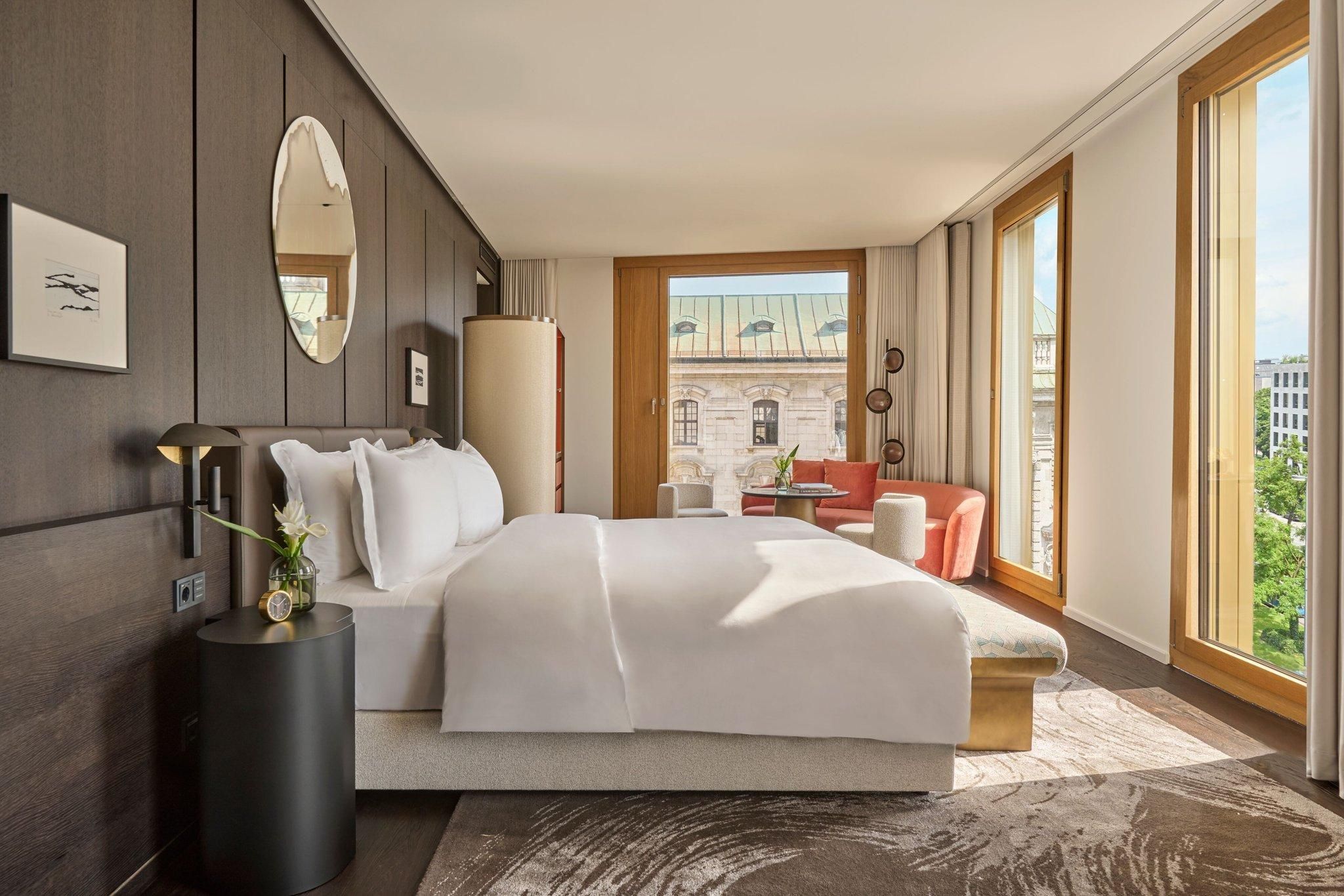 Terrace Suite, 1 Bedroom Suite, 1 King, City View, Terrace