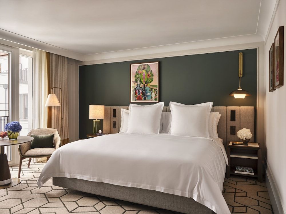 Rosewood Munich Deluxe Room, 1 King Bed