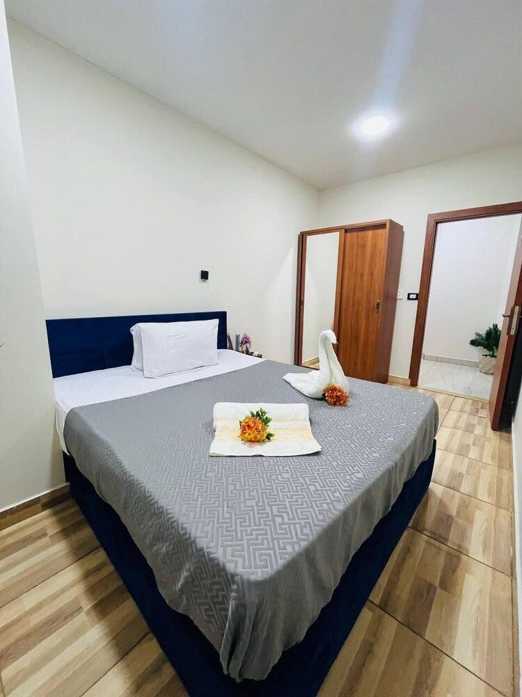 Revento City Double Room 7