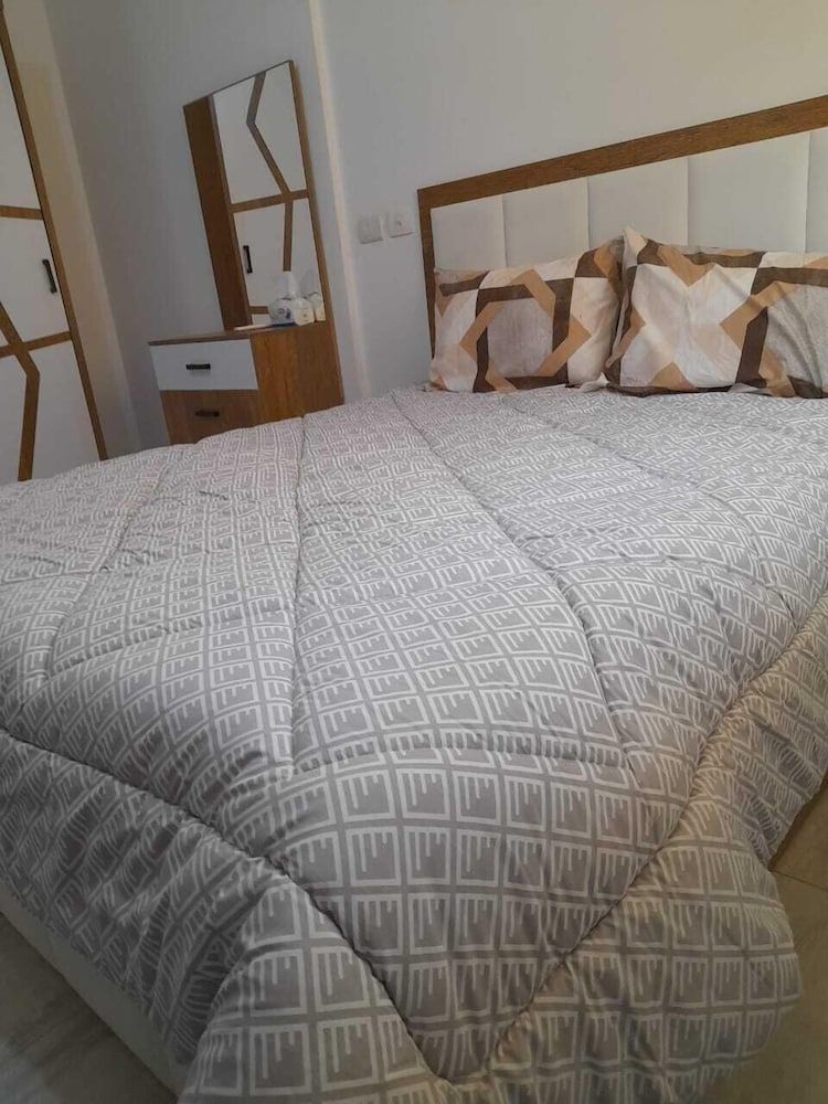 Lovely 3-Bedroom Apartment Maadi