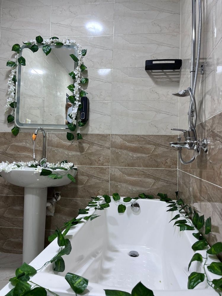 New royai studio Family Apartment, Balcony, City View 14