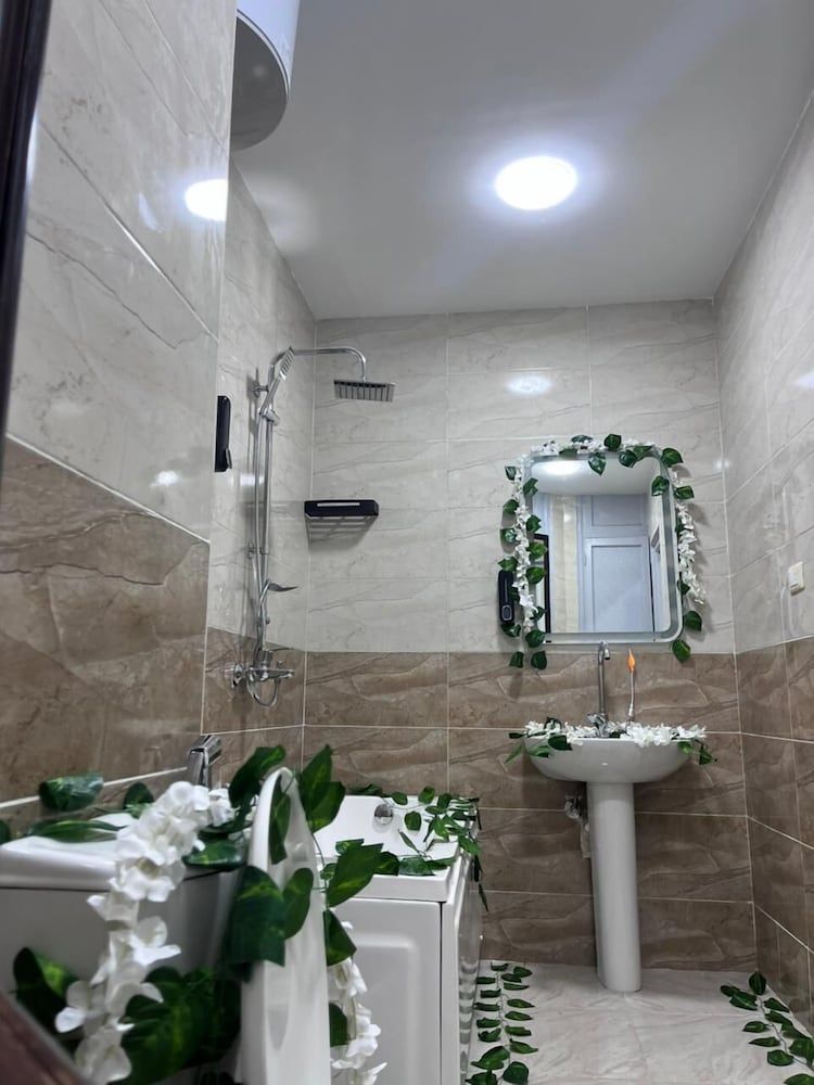 New royai studio Family Apartment, Balcony, City View 13