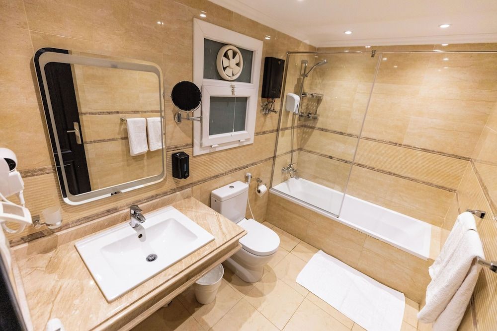 Ocean Apartments Superior Apartment, 2 Bedrooms, City View 4