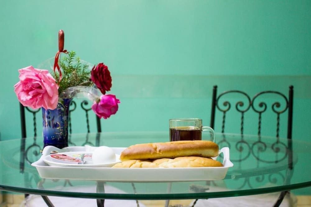 Oasis Hostel Downtown
