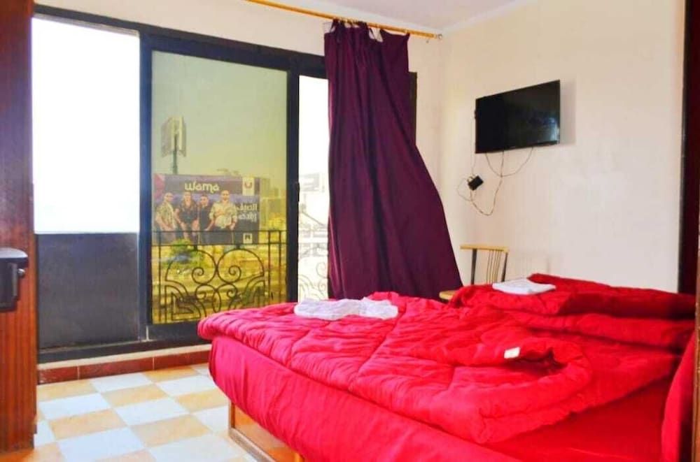 Oasis Hostel Downtown