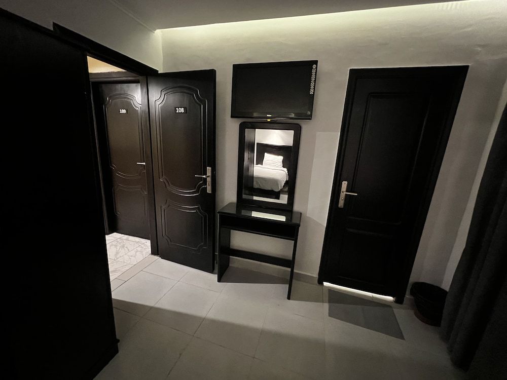 Helio Cairo Hotel Deluxe Twin Room 19