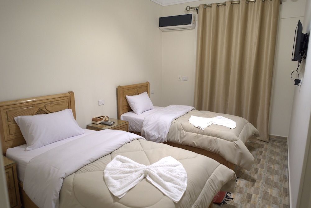 Central Cairo Hotel Comfort Twin Room 4