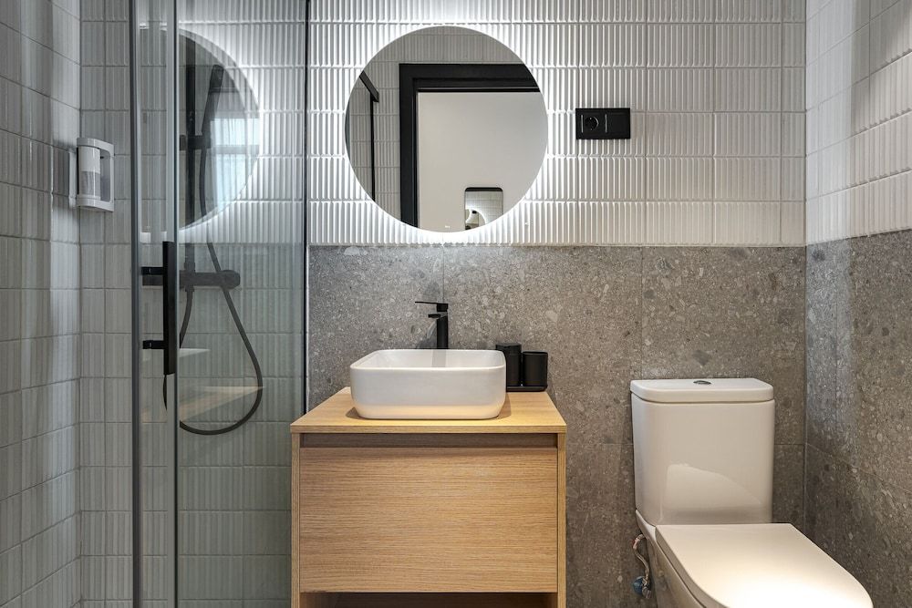 Style Suites by Olala Homes Room 13