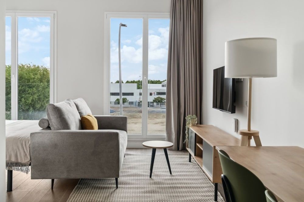 Truliving Vallecas by Habyt Deluxe Studio 8