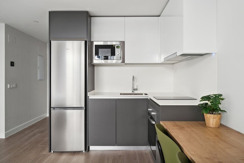 Truliving Vallecas by Habyt Deluxe Studio 10