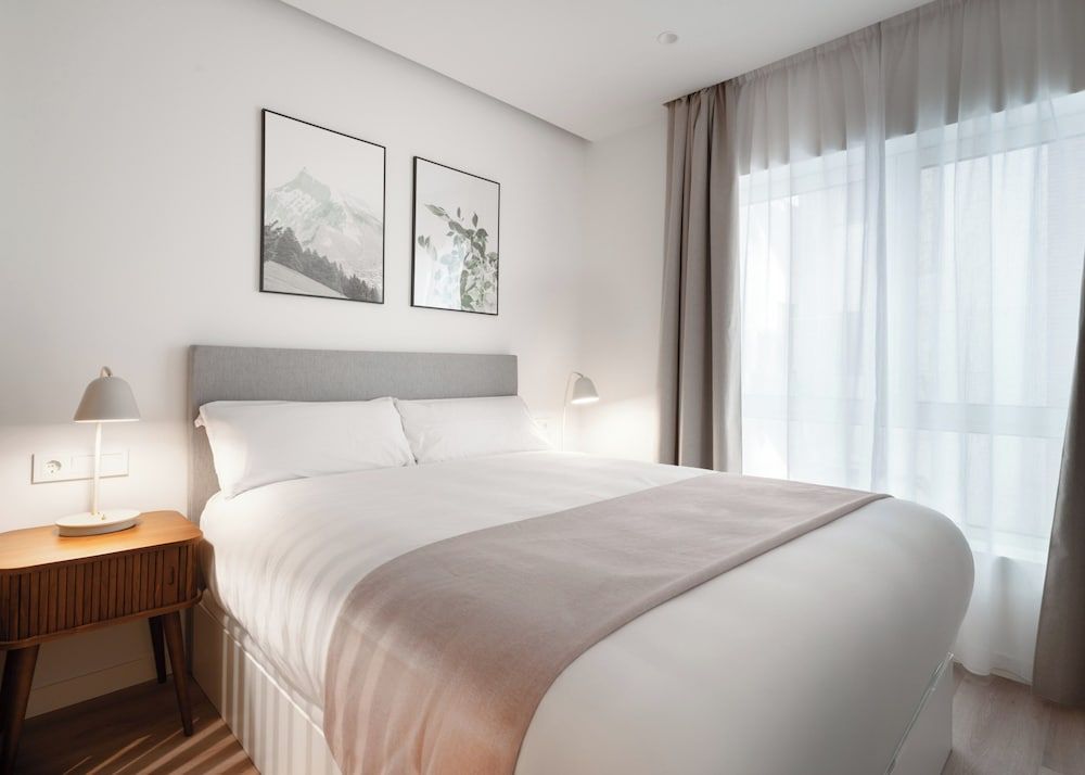 Limehome Madrid Calle Hurtado de Mendoza Studio