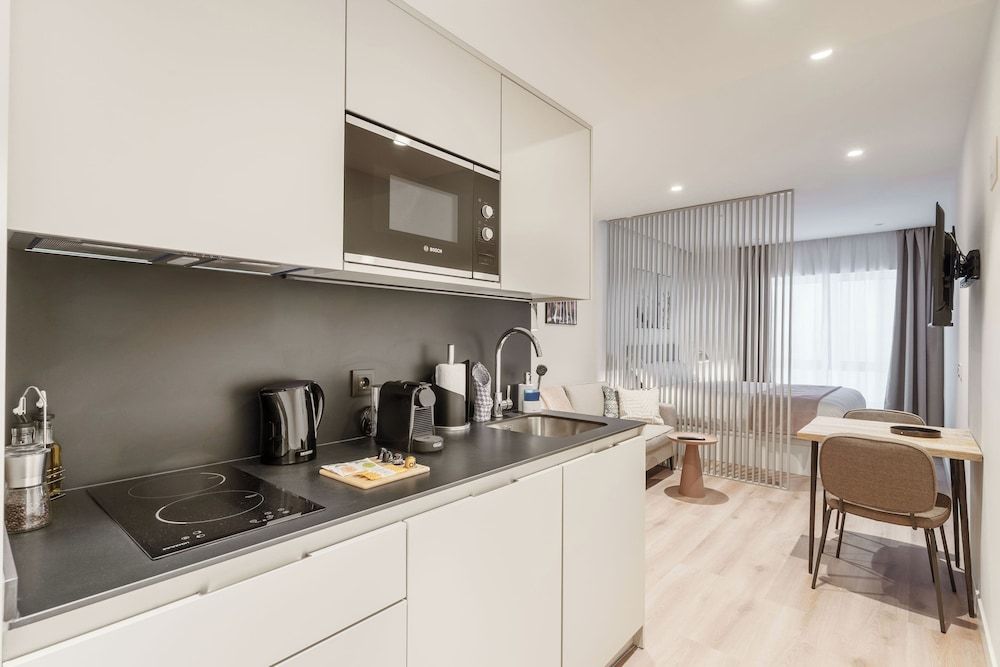 Limehome Madrid Calle Hurtado de Mendoza Studio 10