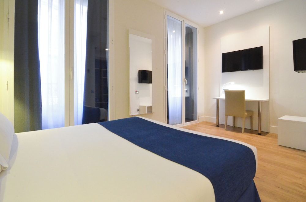 Hotel Miau Double Room, Balcony, City View 3