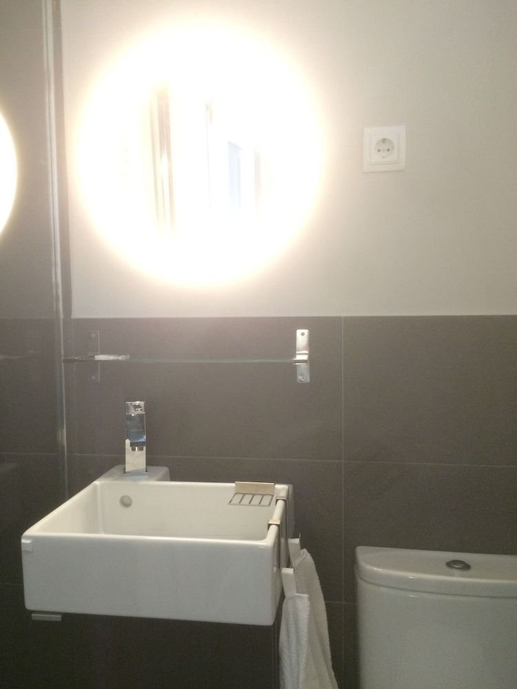 Diezmadrid Hostal City Double Room, 1 Double Bed, Non Smoking, City View 9