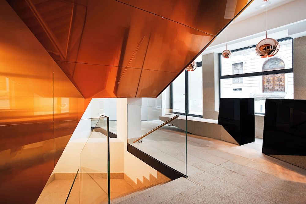 Handrails in hallways