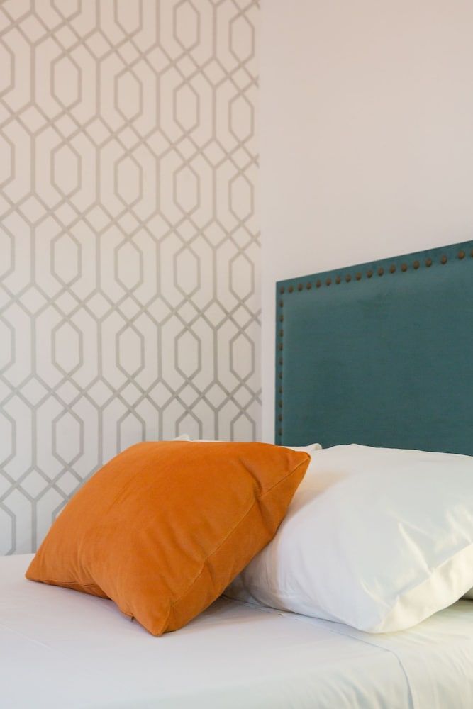 HA San Mateo Suites Double Room 4