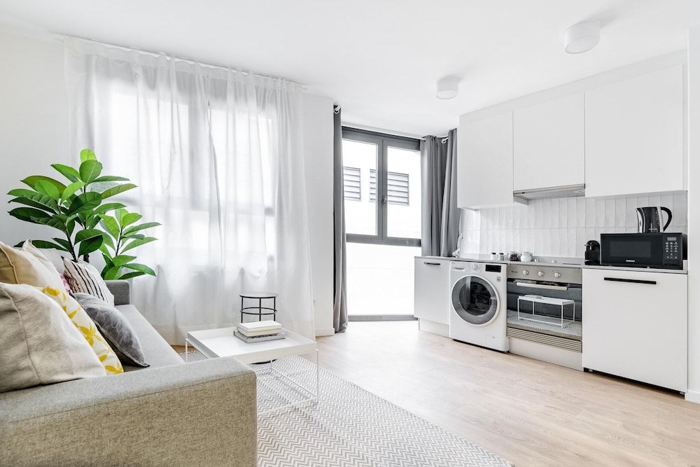 Color Apartments by Olala Homes Apartment, 1 Double Bed with Sofa bed 10