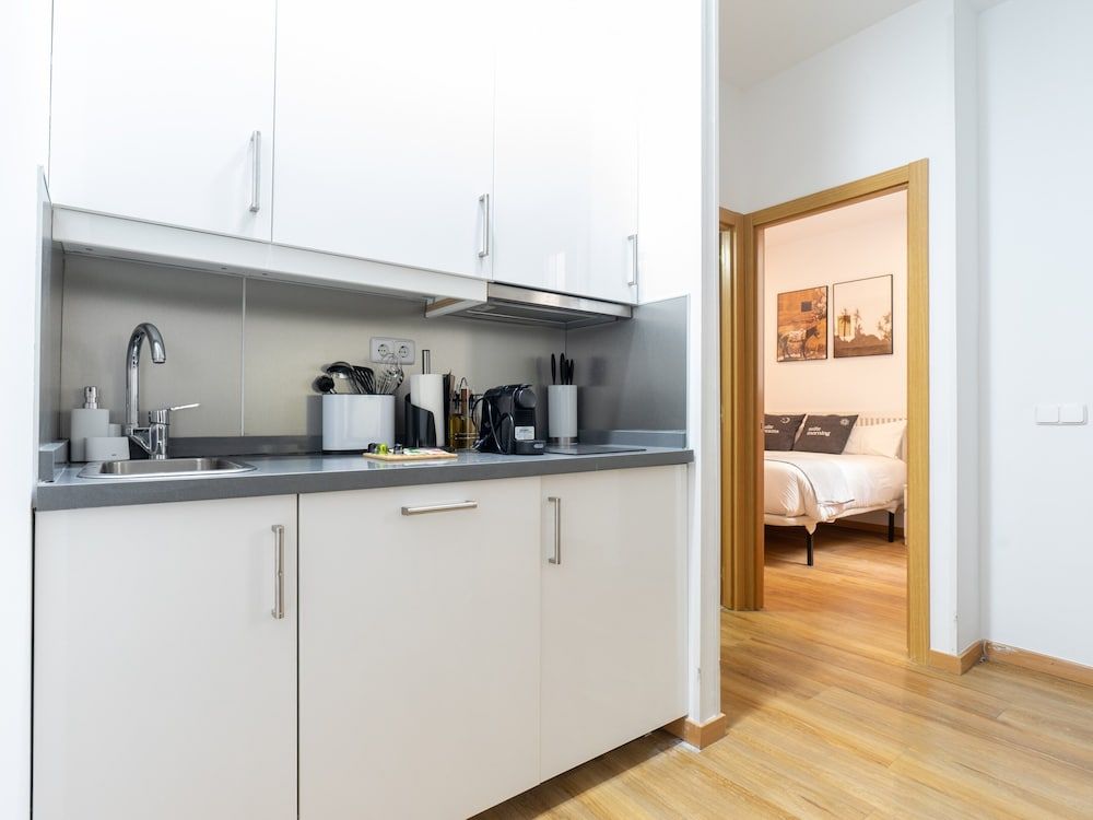 Limehome Madrid San Lorenzo One-Bedroom Apartment 11