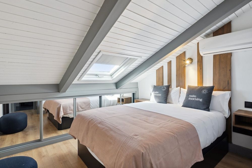 Two-Bedroom Apartment with rooftop terrace