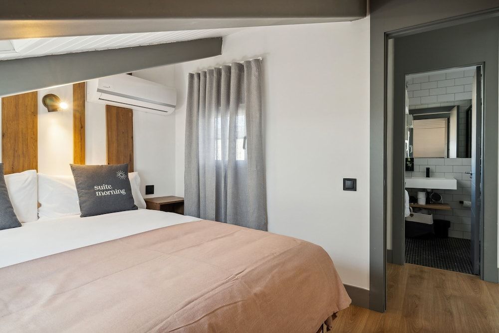 Two-Bedroom Apartment with rooftop terrace