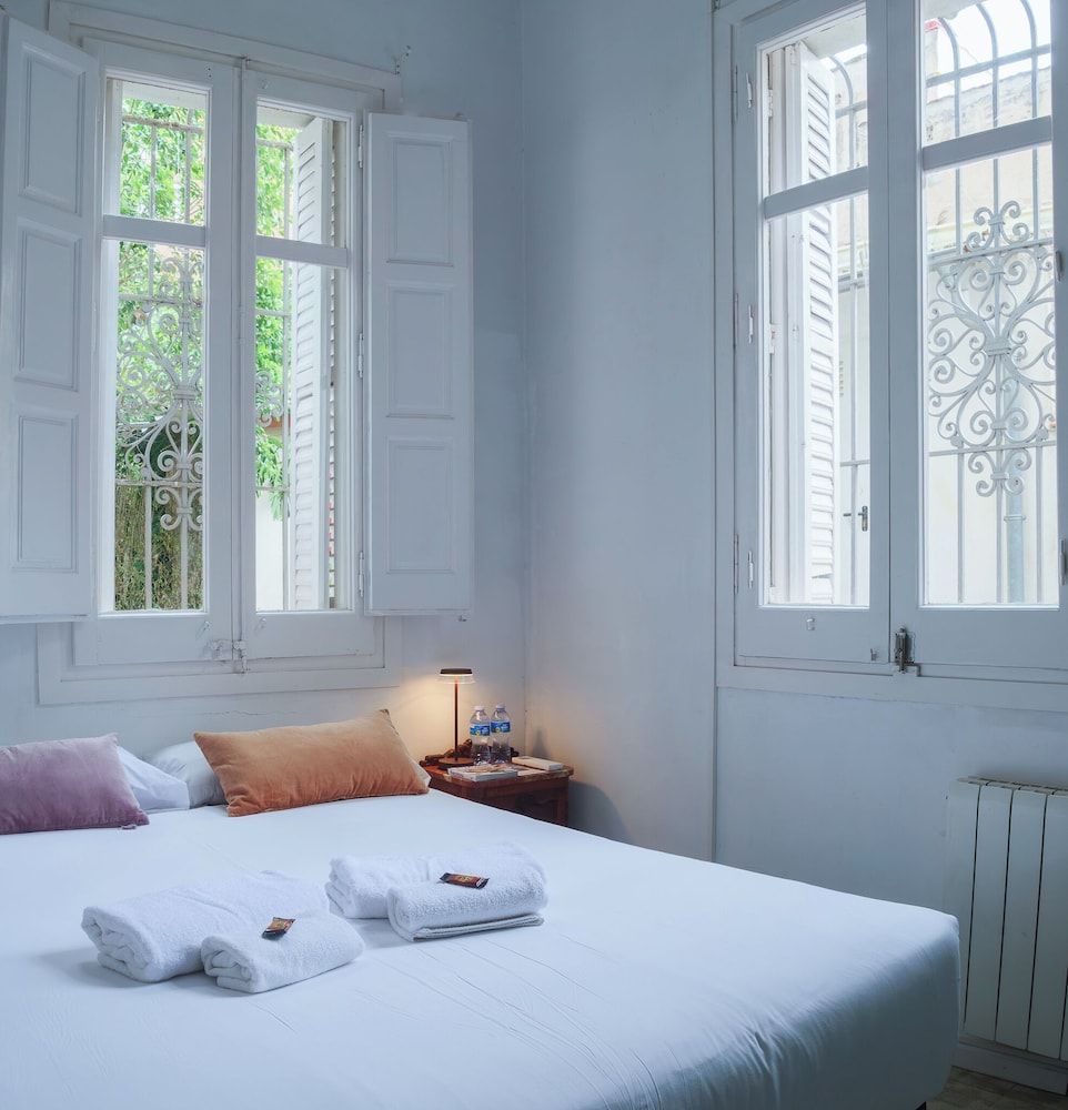 Verdi 254 Basic Double or Twin Room, 1 Bedroom, Shared Bathroom 9