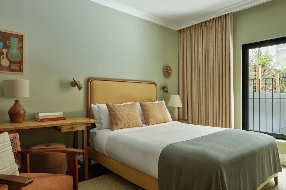 Miiro Borneta The Classic