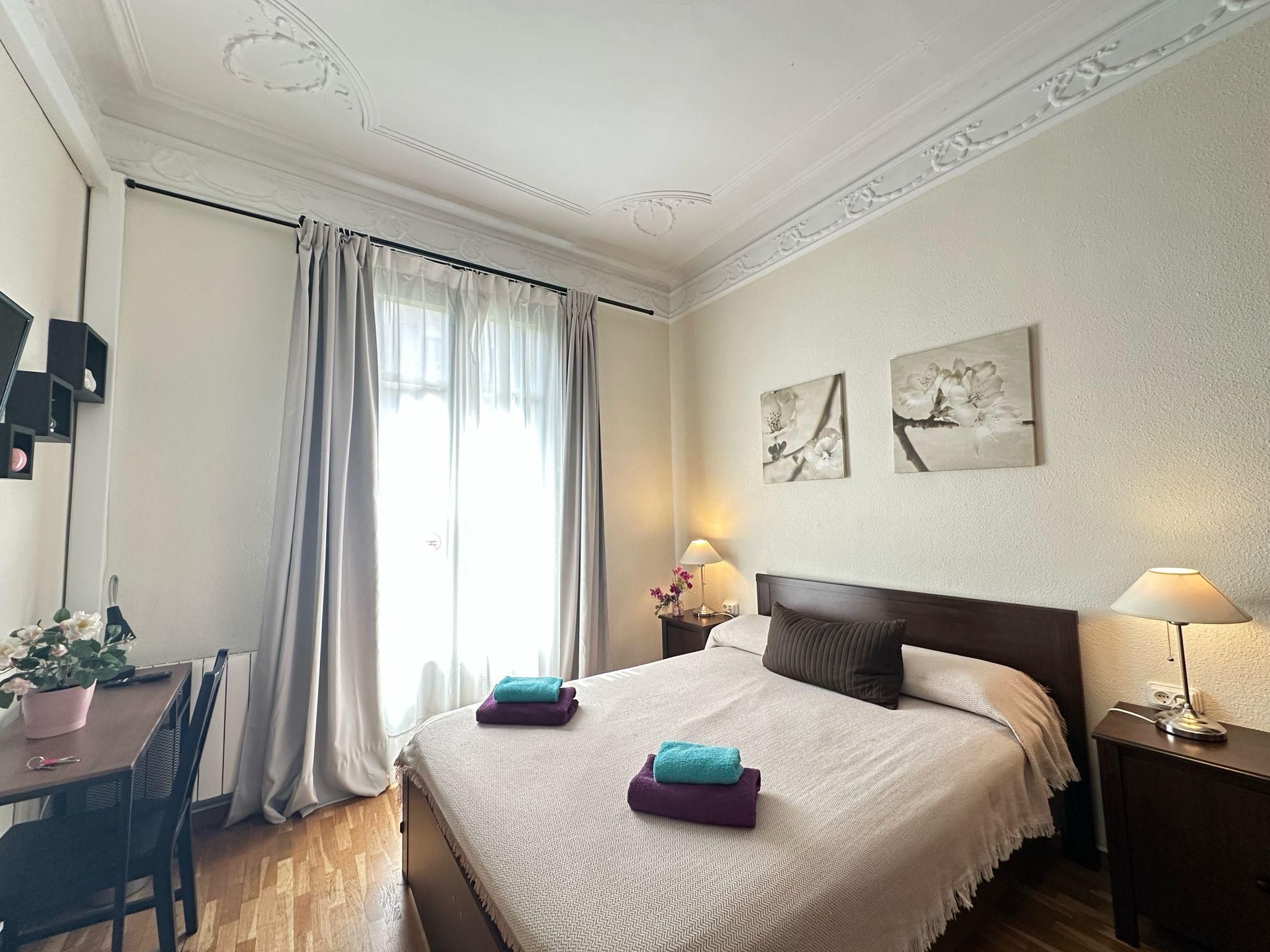 Double Classic with Shared Bathroom