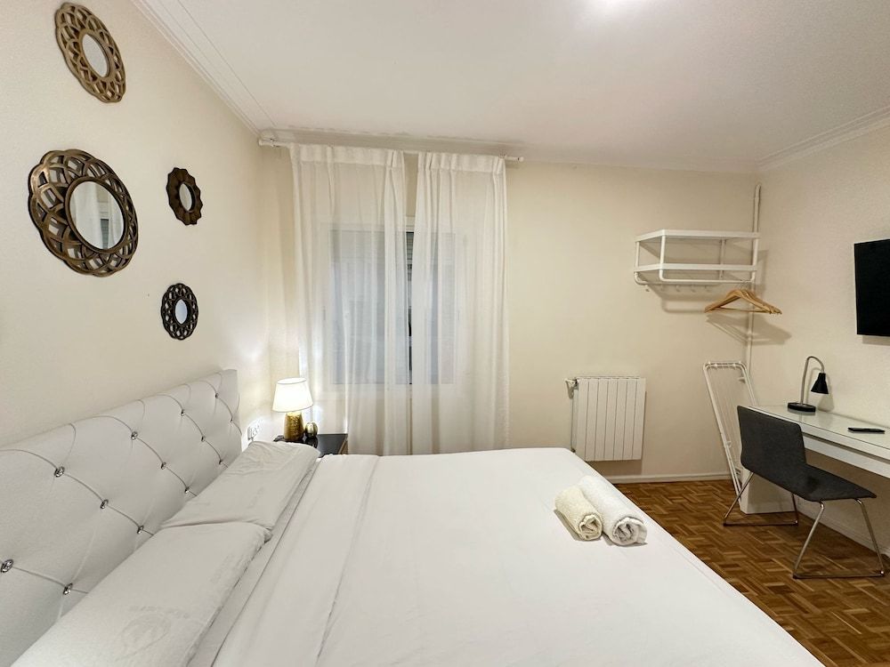 Double or Twin Room, Shared Bathroom