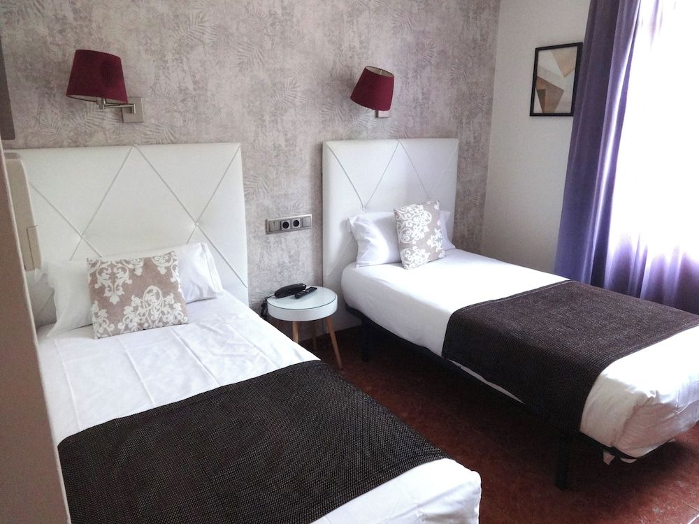 Hotel Lloret Ramblas Double Room Rambla View 4