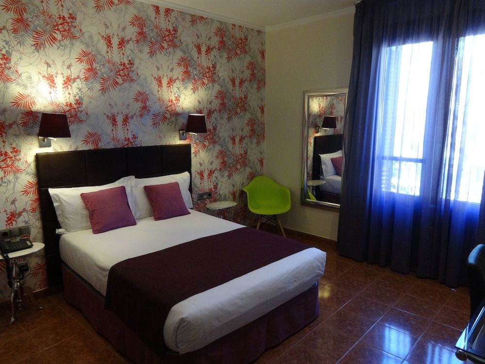 Hotel Lloret Ramblas Double Room Rambla View 7