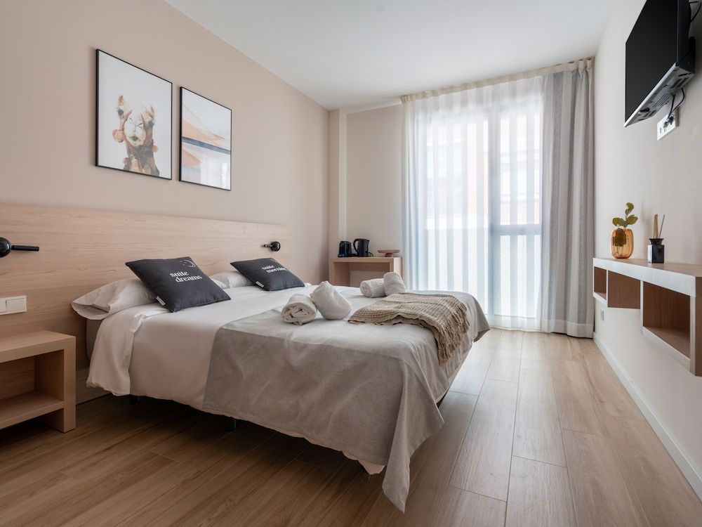 Limehome Barcelona Carrer de Besalú 82