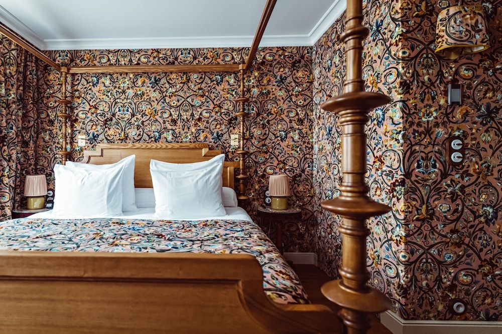 Hôtel Eldorado Paris Parisian room 4