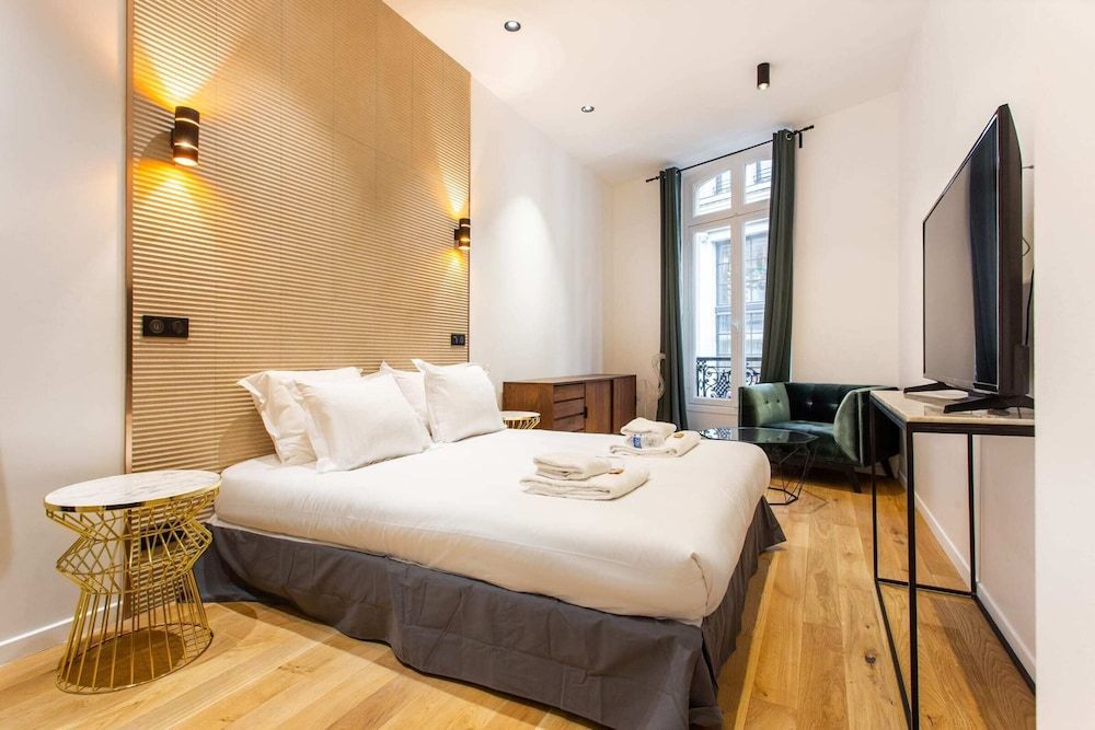 Gallery Apartment (8)