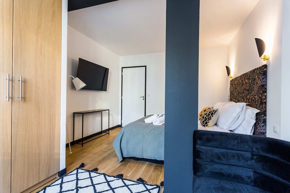 Business Apartment (4DF)