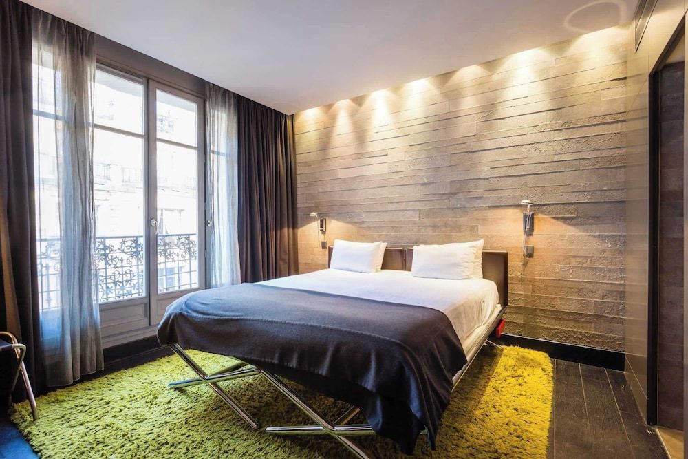 Studio, 1 Queen Bed (43)