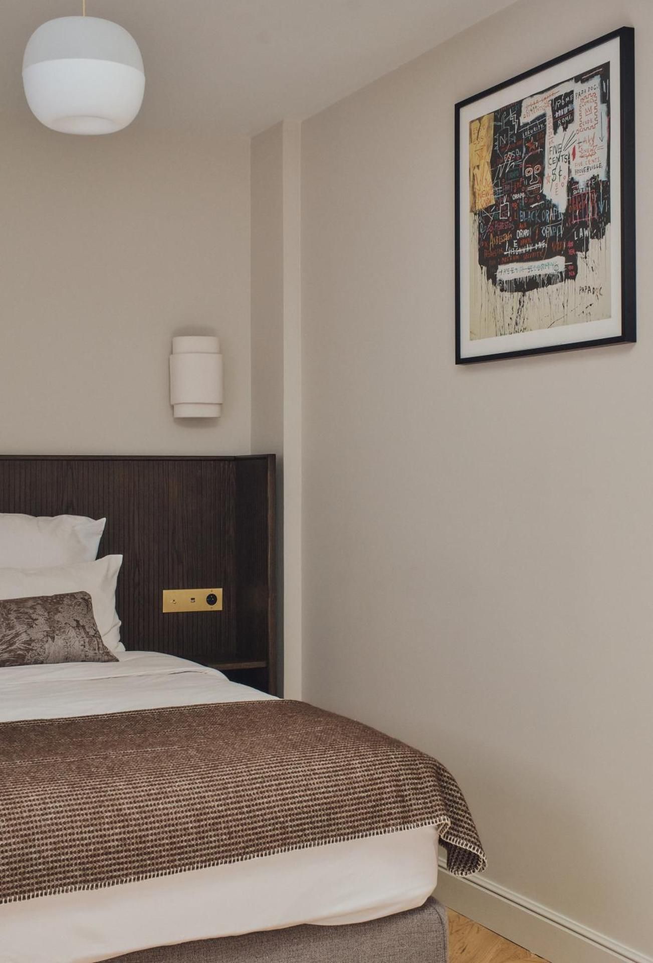 Studio Deluxe - Songe 001 (Ground Floor with skylight)