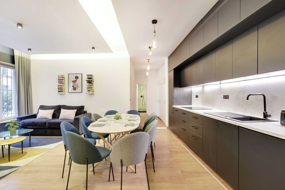 Spacious apartment - 2B/10P - AC - MARAIS