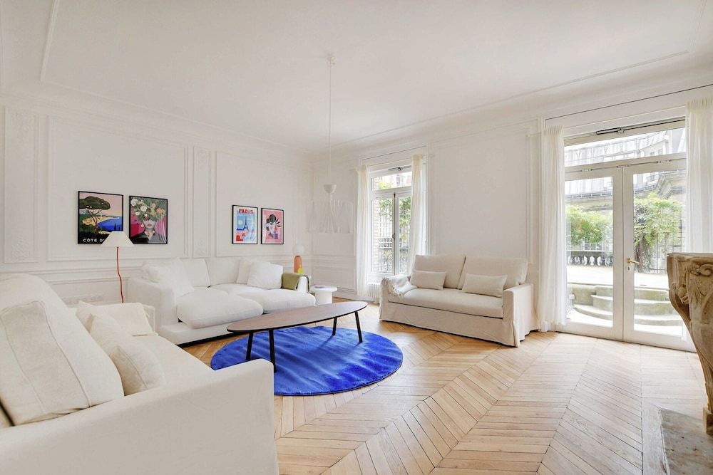 Chic Flat With Garden Terrace -4br/12p - Trocadero