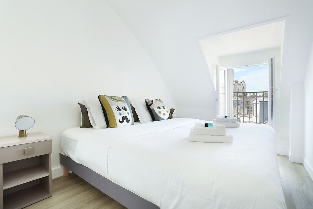 Apartment Ponthieu - Champs Elysées