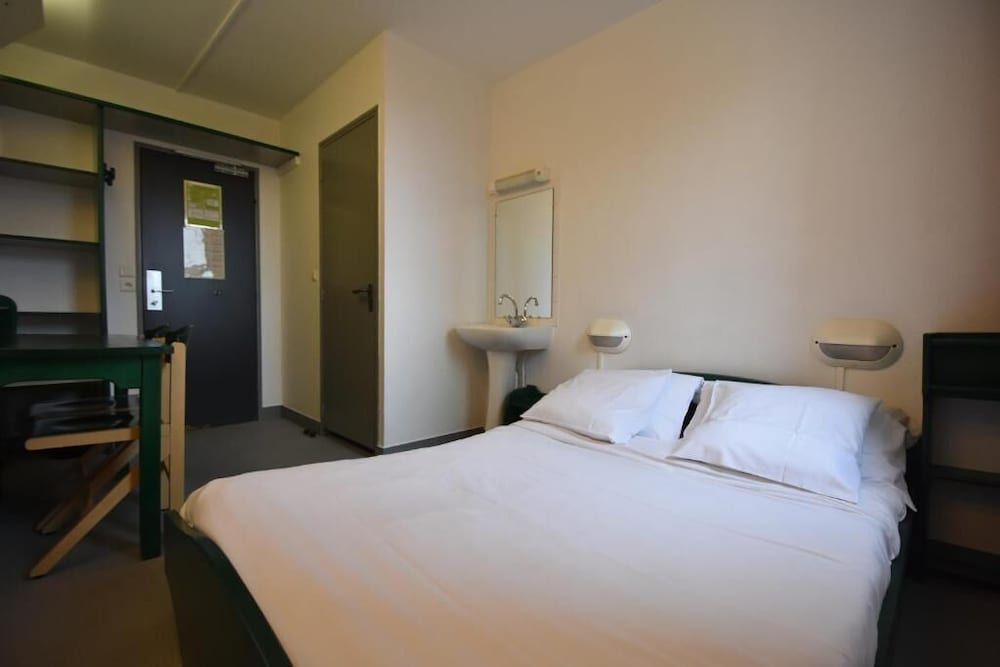 Superior Double Room (with Shower)