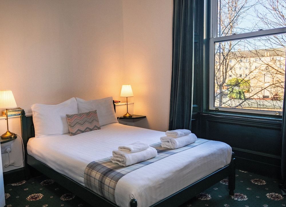 4 Friends House Double Room 2