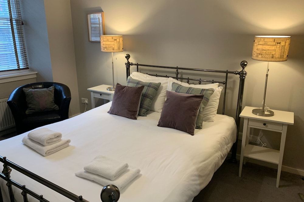 Apartment (2 Bedrooms)