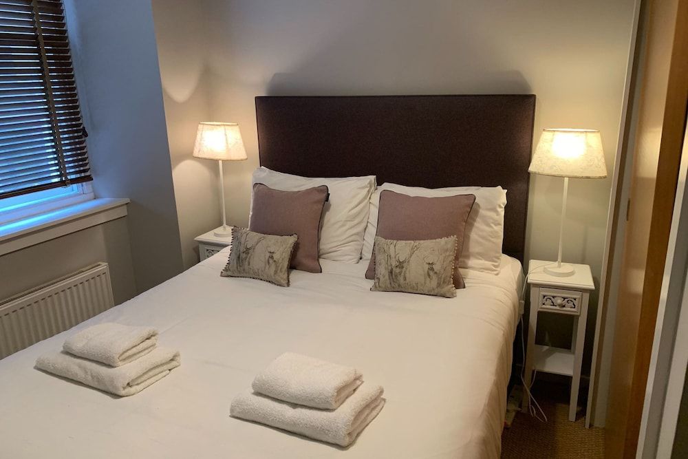Apartment (2 Bedrooms)