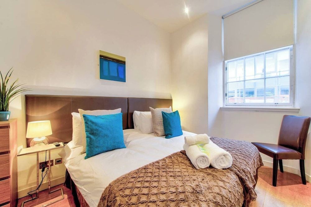Apartment (2 Bedrooms)