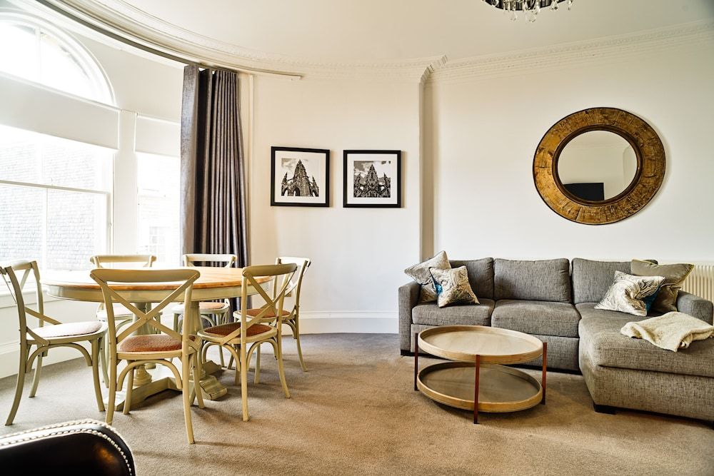 JOIVY Luxury George Street Apartments: Forth Suite 2 Bedrooms Apartment 15