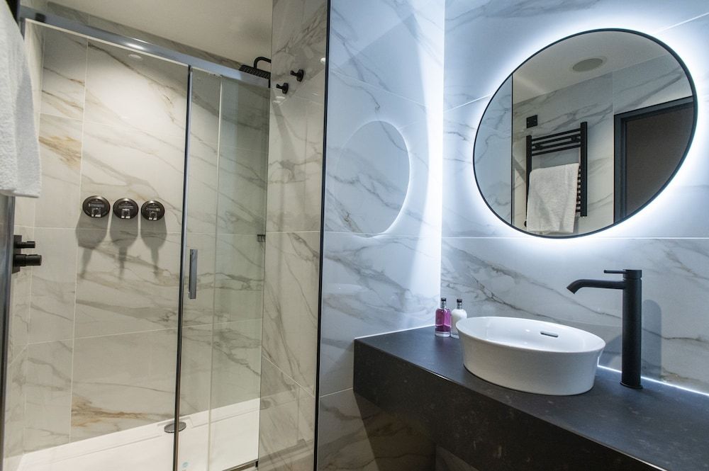 Tynecastle Park Hotel Plaza Room 4