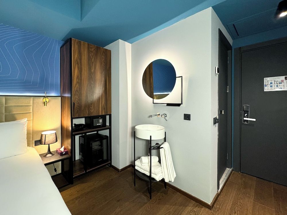 Tbilisi Edition - Design Hotel Standard Twin Room, City View 9