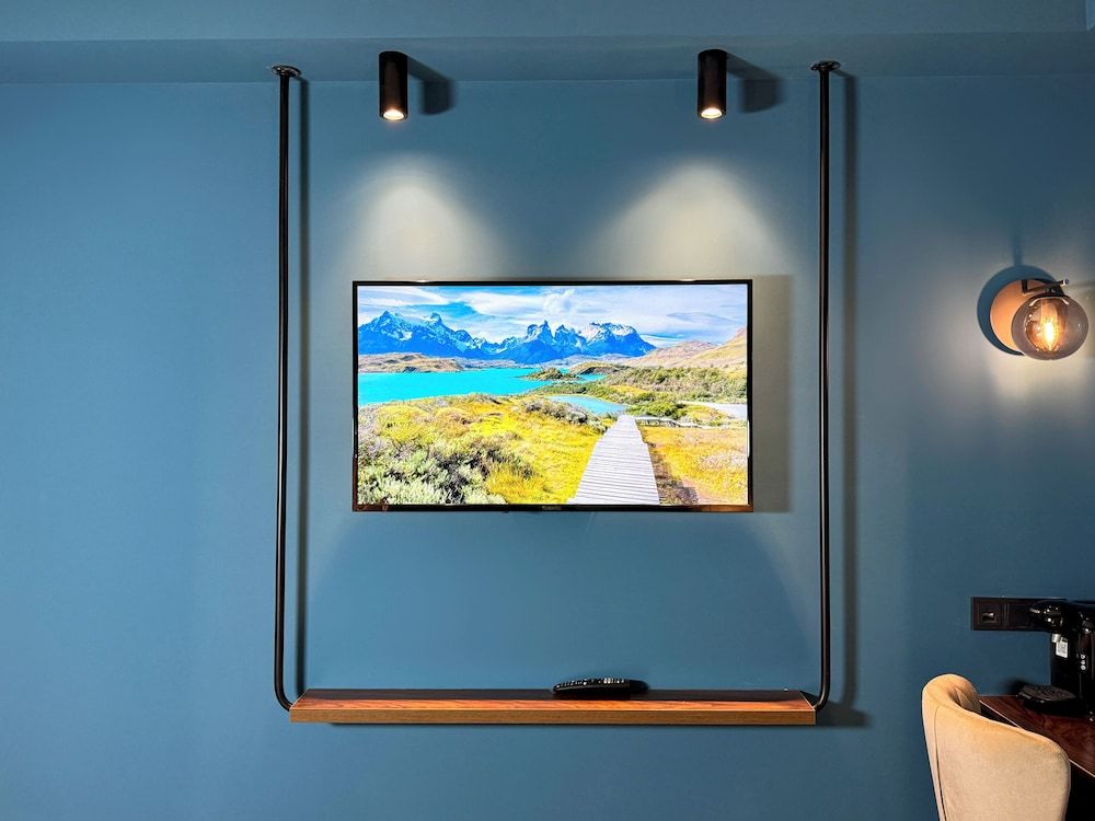 Tbilisi Edition - Design Hotel Standard Twin Room, City View 11